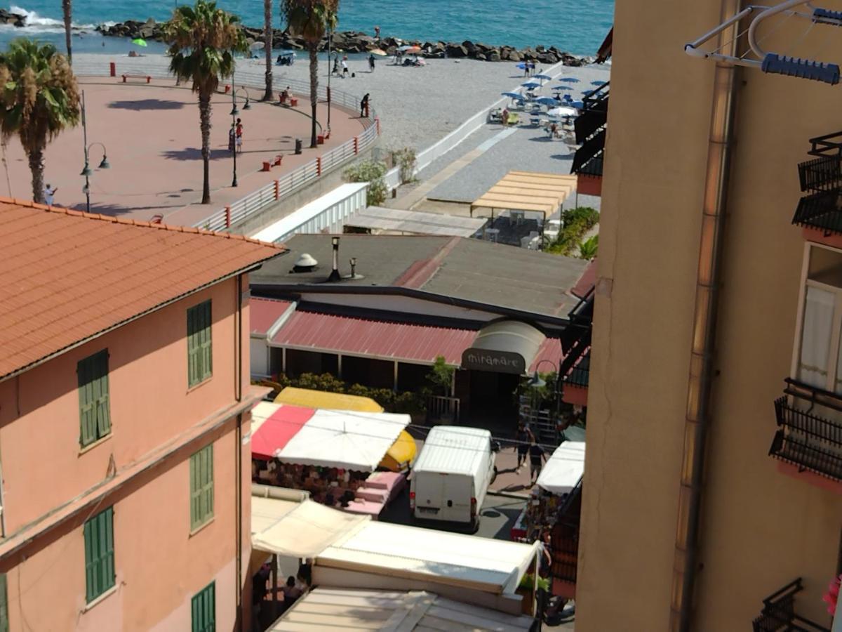 Casa Al Mare Appartement Ventimiglia Buitenkant foto
