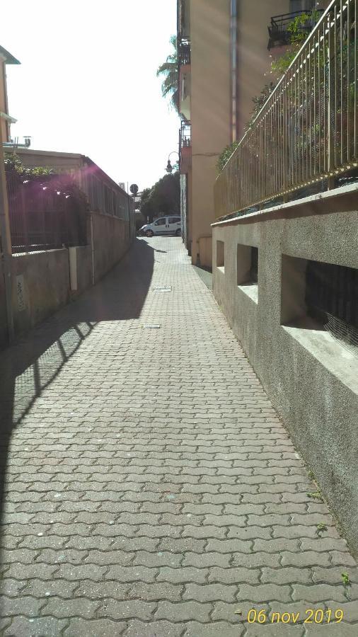 Casa Al Mare Appartement Ventimiglia Buitenkant foto